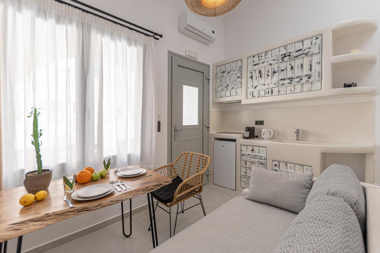 Adama'S Suites Naxos City Exterior photo