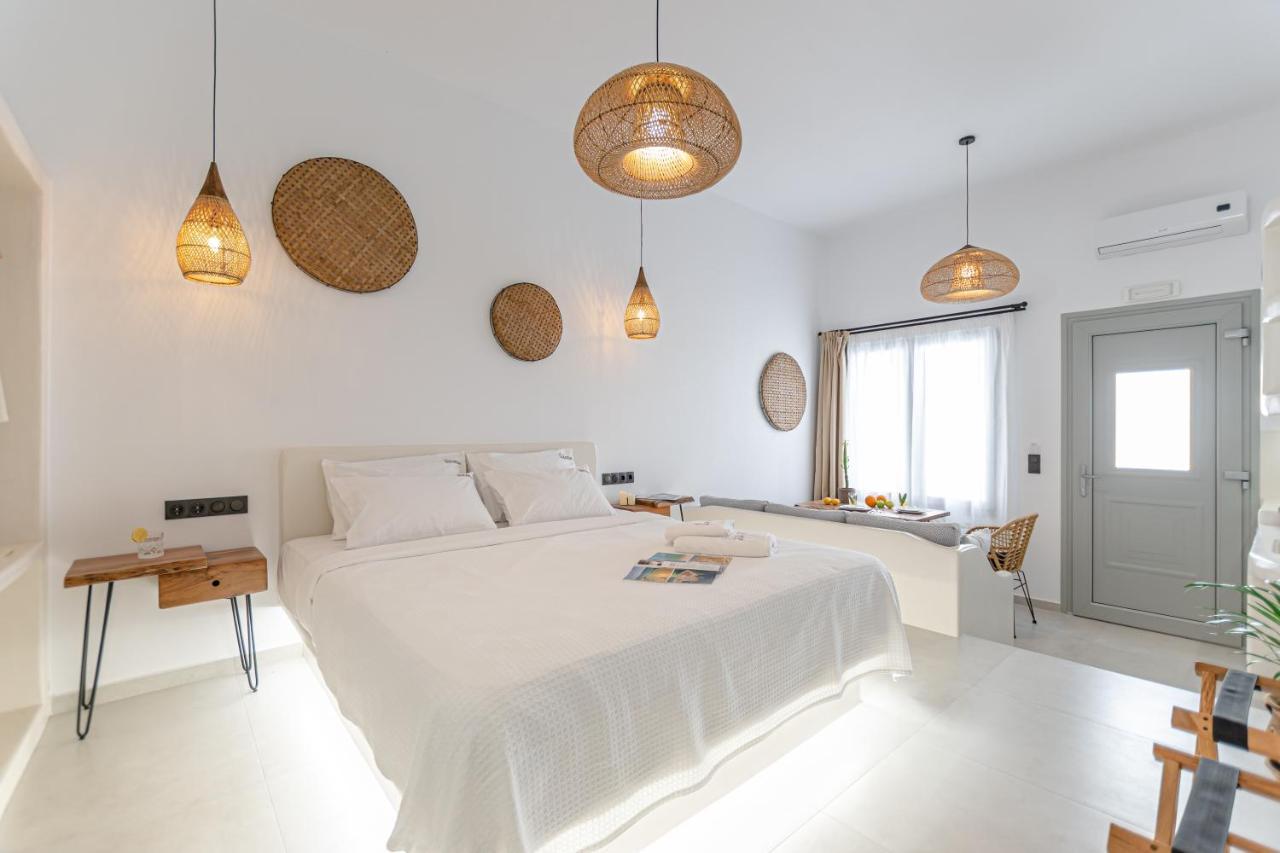 Adama'S Suites Naxos City Exterior photo