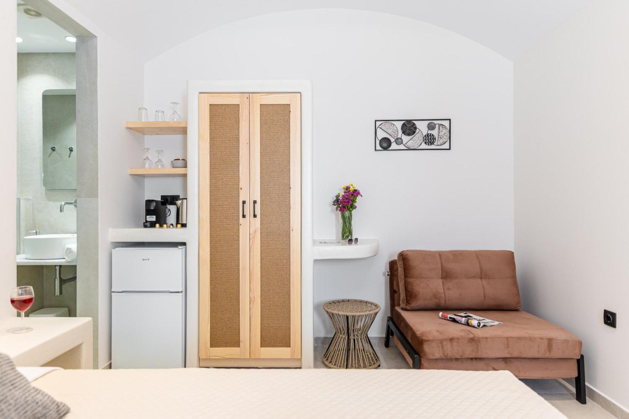 Adama'S Suites Naxos City Exterior photo